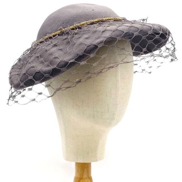 Vintage 1940s New York Creation Mushroom Veil Hat Gray Felted Wool Gold Trim - Picture 2 of 16